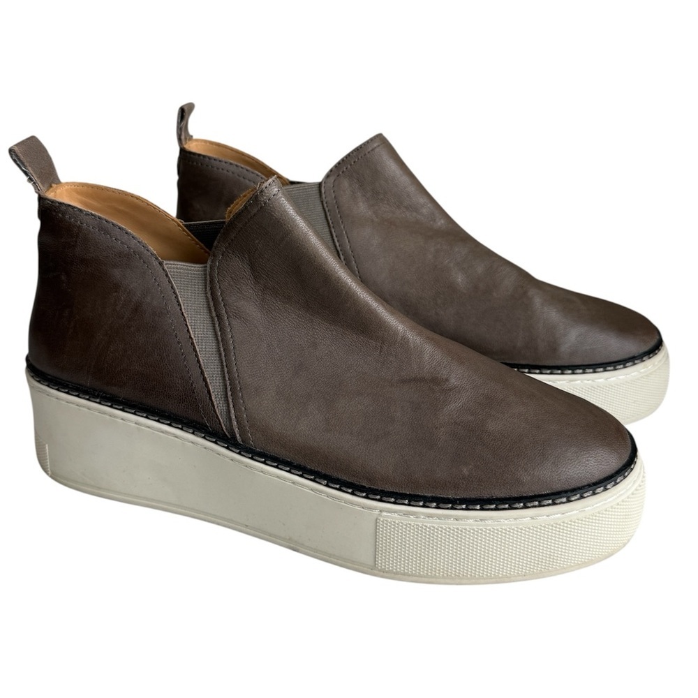 J Slides Womens Mika Gray Slip On Platform Chelsea Boots Size 9. 5